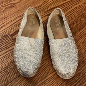 Toms Glitter Crochet Shoes